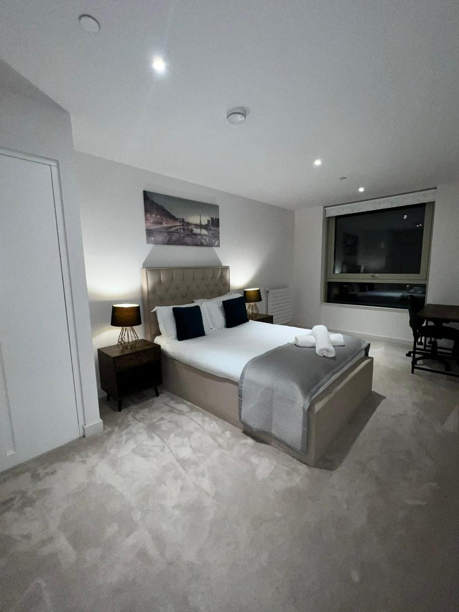 לונדון Stylish Apartment Docklands מראה חיצוני תמונה